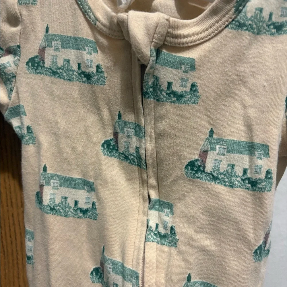 Kate Quinn Tan Onesie with Green farmhouse Print 6/9mo - Picture 3 of 3